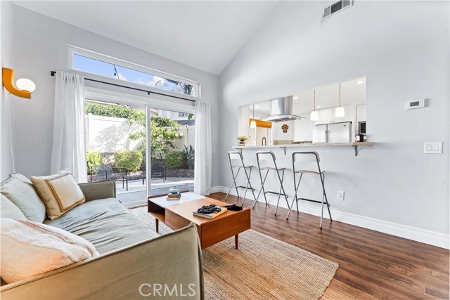 5847 E Rocking Horse Way, Orange CA: https://media.crmls.org/medias/9cd3649c-af78-401a-bab7-c976681f17d5.jpg