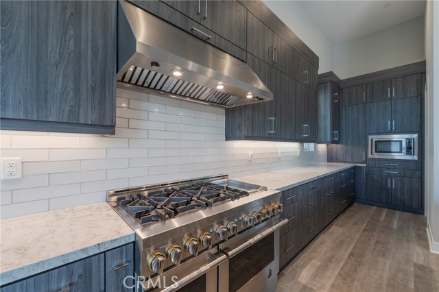 33621 Paseo Eternidad, San Juan Capistrano CA: https://media.crmls.org/medias/9cd44a25-f1b0-4478-8c33-71b8a60100d2.jpg