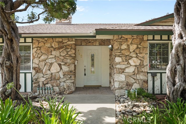 702 Scripps Drive, Claremont CA: https://media.crmls.org/medias/9cd4835a-c727-400b-8462-ac9b9119bf47.jpg