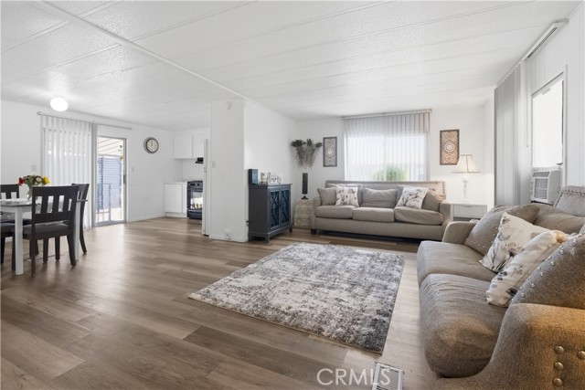 Front Image Thumbnail for CRIG26177685