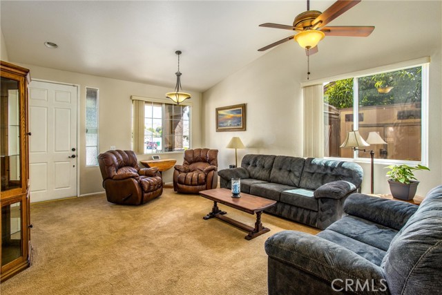 Detail Gallery Image 4 of 25 For 4646 Spring View Dr, Banning,  CA 92220 - 4 Beds | 2 Baths