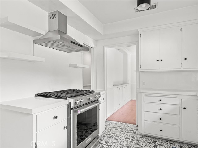 5405 Black Oak Drive, Los Angeles CA: https://media.crmls.org/medias/9cd6b0d9-26c6-4e27-9ddf-c0b8470933f5.jpg