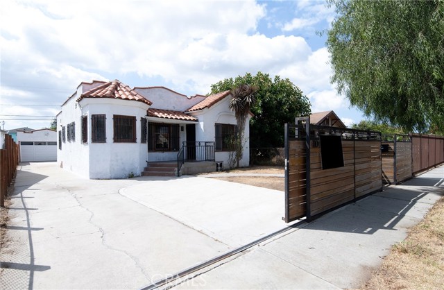 Detail Gallery Image 30 of 31 For 1104 W 89th St, Los Angeles,  CA 90044 - 4 Beds | 2 Baths