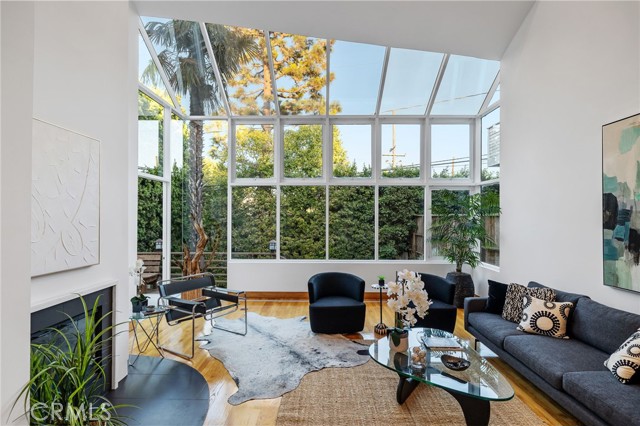 2704 Laurel Avenue, Manhattan Beach, California 90266, 4 Bedrooms Bedrooms, ,4 BathroomsBathrooms,Residential,Sold,Laurel,SB22216035