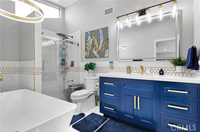 13046 Bermuda Dunes Drive, Victorville CA: https://media.crmls.org/medias/9cd9f025-6e8f-4c09-a87c-4e53e143fa93.jpg