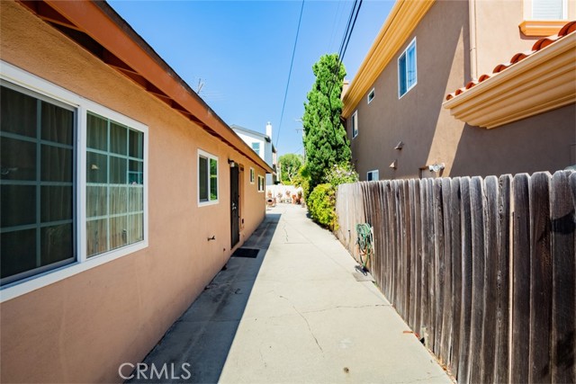 2405 Vail Avenue, Redondo Beach, California 90278, 3 Bedrooms Bedrooms, ,2 BathroomsBathrooms,Residential,Sold,Vail,DW23132215
