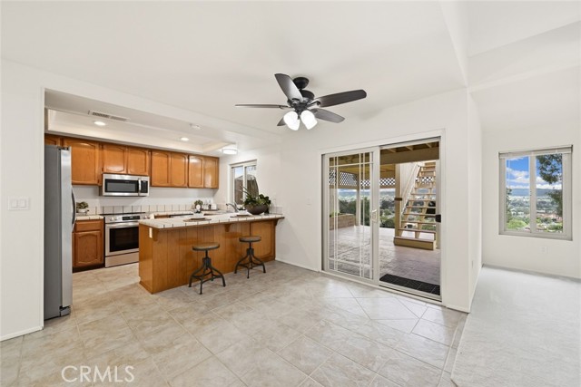 Detail Gallery Image 10 of 45 For 2439 Nielsen St, El Cajon,  CA 92020 - 3 Beds | 2/1 Baths