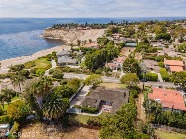 408 Avenida Mirola, Palos Verdes Estates, California 90274, 4 Bedrooms Bedrooms, ,2 BathroomsBathrooms,Residential,Sold,Avenida Mirola,PV22182462