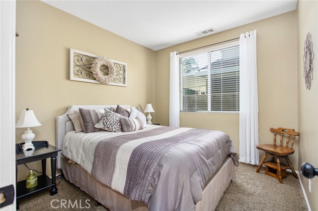 6347 Lyndsey Street, Eastvale CA: https://media.crmls.org/medias/9cdc2d8c-f110-483a-a608-848a060e7e83.jpg