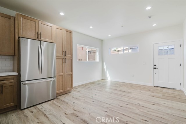 5732 Willowcrest Avenue, 2 photo 11