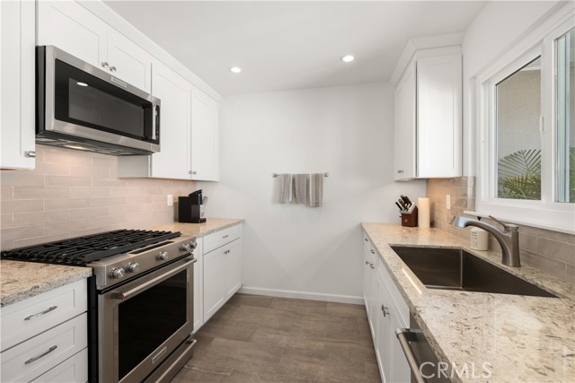 Detail Gallery Image 19 of 53 For 241 Monte Vista #4,  San Clemente,  CA 92672 - 2 Beds | 2 Baths