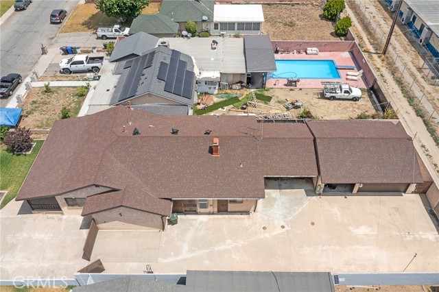 9649 Grace Street, Fontana CA: https://media.crmls.org/medias/9cdd45a3-5c11-47f9-beae-fe924c426471.jpg