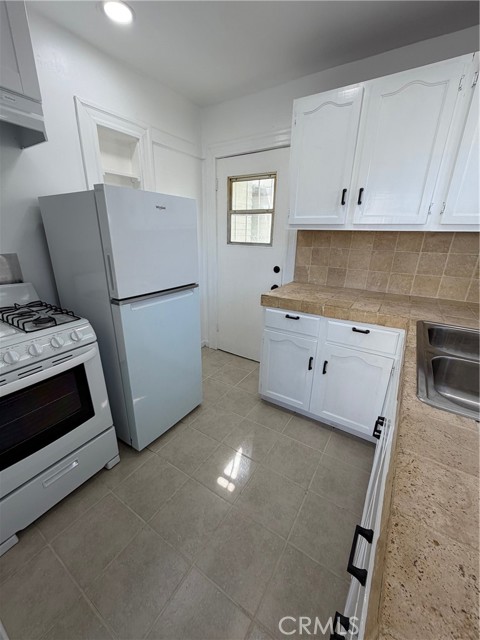 Detail Gallery Image 7 of 11 For 617 W 17th, San Pedro,  CA 90731 - 0 Beds | 1 Baths