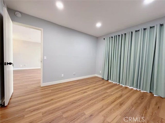 Detail Gallery Image 8 of 26 For 239 Linwood Ave #E,  Monrovia,  CA 91006 - 3 Beds | 3 Baths