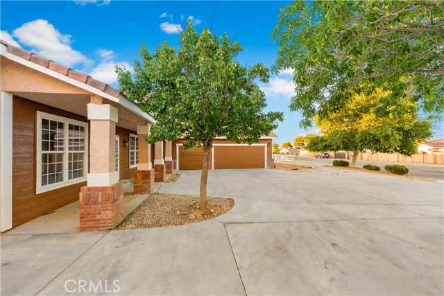 43309 45th W Street, Lancaster CA: https://media.crmls.org/medias/9cdf573a-6289-43fc-9c44-3786c90cf4fd.jpg