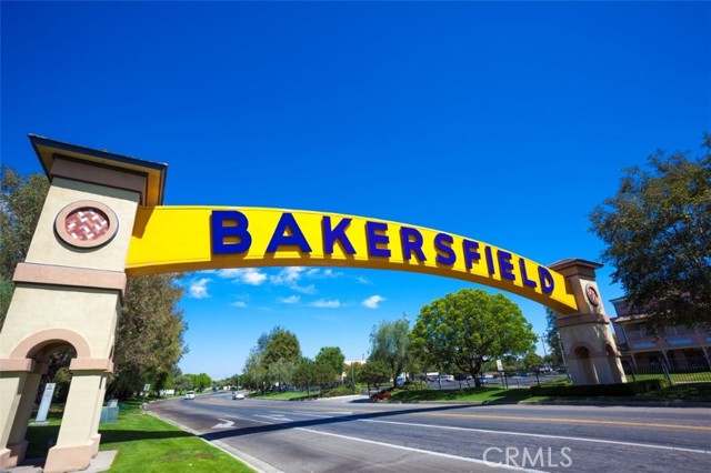 Detail Gallery Image 8 of 11 For 509 H St, Bakersfield,  CA 93304 - – Beds | – Baths
