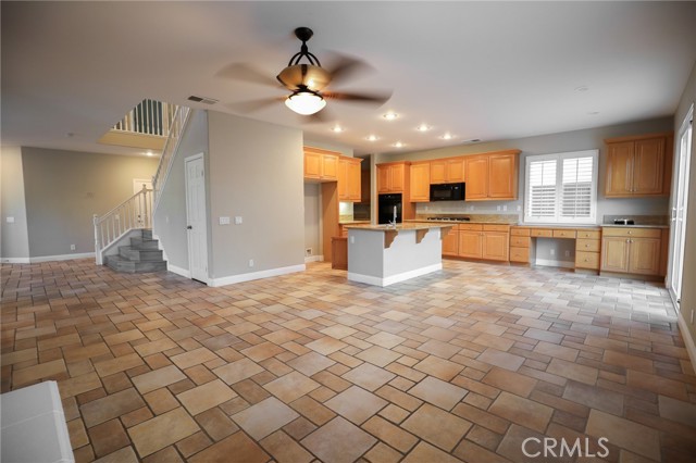 Detail Gallery Image 4 of 12 For 41626 Slice, Temecula,  CA 92591 - 4 Beds | 2/1 Baths