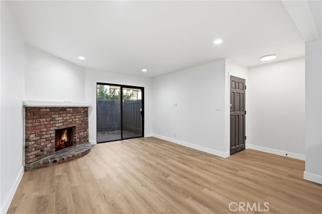 Detail Gallery Image 6 of 31 For 15511 Sherman Way #19,  Van Nuys,  CA 91406 - 1 Beds | 1 Baths