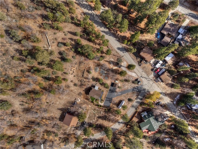 Detail Gallery Image 23 of 24 For 1115 Fawnskin Dr, Fawnskin,  CA 92333 - – Beds | – Baths