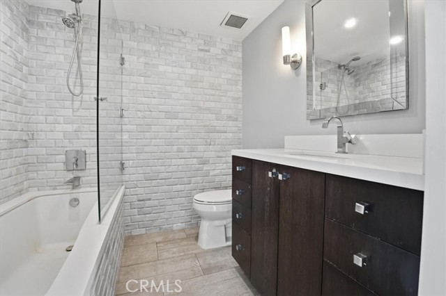 Detail Gallery Image 45 of 75 For 818 N Doheny Dr #908,  West Hollywood,  CA 90069 - 2 Beds | 2 Baths