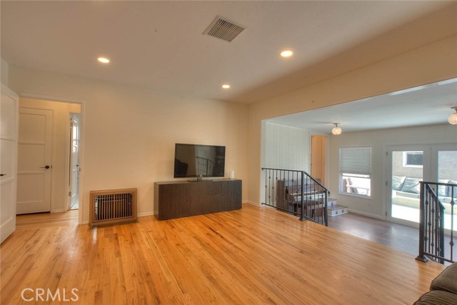 Detail Gallery Image 6 of 36 For 4746 Obispo Ave, Lakewood,  CA 90712 - 4 Beds | 2 Baths