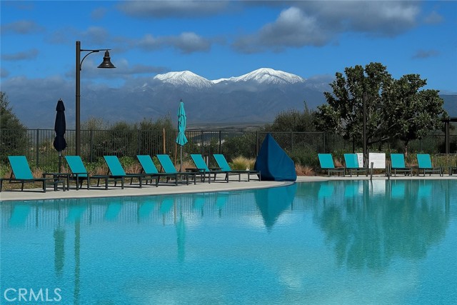 181 Moonflower Road, Rancho Mission Viejo CA: https://media.crmls.org/medias/9ce23c8a-9fc9-407b-9cc1-ea24208a455f.jpg