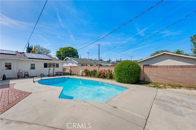 7948 Fallbrook Ave, West Hills CA: https://media.crmls.org/medias/9ce2535e-8775-42bd-92bf-c883c23112fa.jpg