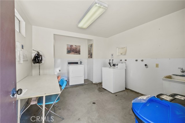 Detail Gallery Image 23 of 38 For 19504 Avenue of the Oaks #C,  Newhall,  CA 91321 - 2 Beds | 2 Baths