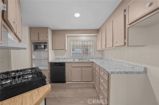 Detail Gallery Image 10 of 31 For 542 Castille, Hemet,  CA 92543 - 2 Beds | 2 Baths