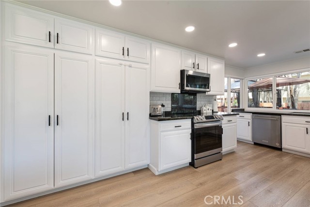 24931 Rollingwood Road, Lake Forest CA: https://media.crmls.org/medias/9ce69280-18da-44c3-bbfb-a41576f49bc5.jpg