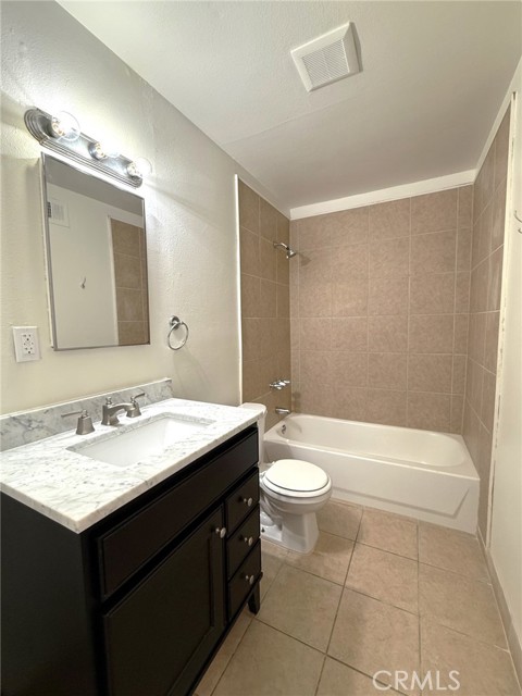 Detail Gallery Image 8 of 14 For 4226 La Rica Ave, Baldwin Park,  CA 91706 - 4 Beds | 1/1 Baths