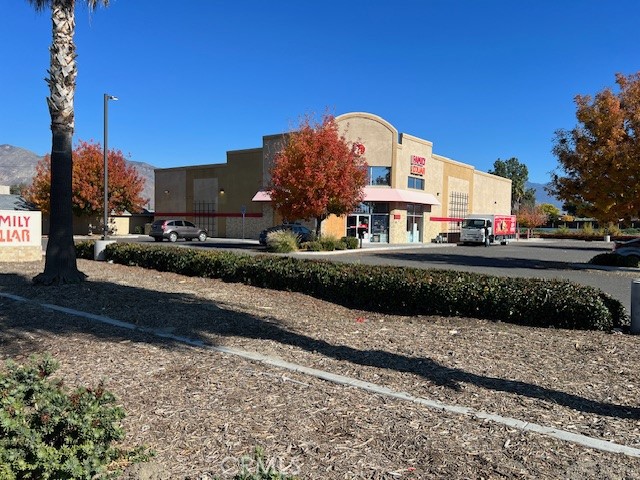 Image 7 of 12 For 1300 San Jacinto Avenue