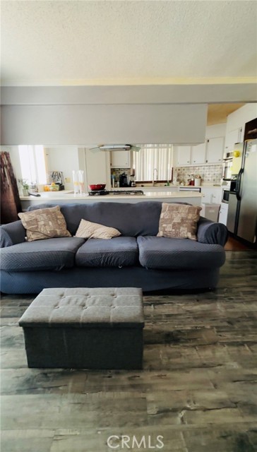 Detail Gallery Image 3 of 13 For 19009 S Laurel Park Rd #472,  Compton,  CA 90220 - 3 Beds | 2 Baths