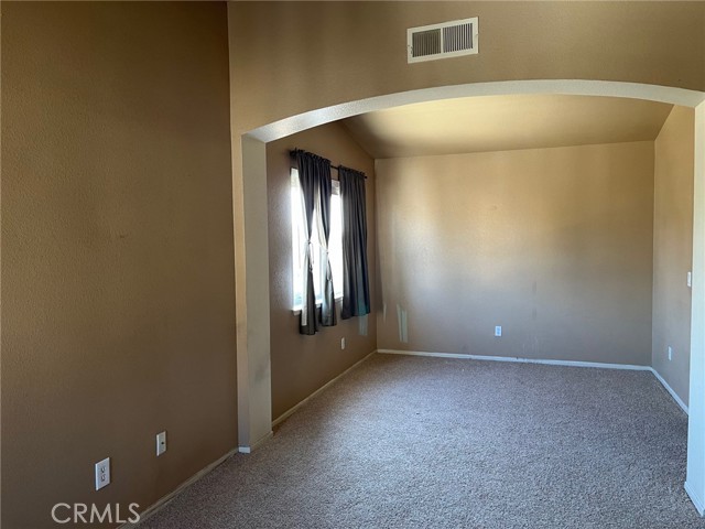 Detail Gallery Image 14 of 30 For 19218 Broken Bow Dr, Riverside,  CA 92508 - 3 Beds | 2/1 Baths