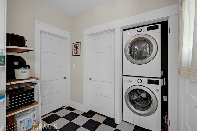 Detail Gallery Image 13 of 29 For 3744 Stoddard Ave, Riverside,  CA 92501 - 3 Beds | 1/1 Baths