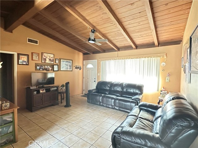 Detail Gallery Image 5 of 18 For 1321 E 5th St, Ontario,  CA 91764 - 3 Beds | 1 Baths