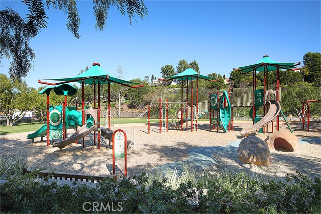16 Teramo Court, Newport Coast CA: https://media.crmls.org/medias/9ceba0bf-1f63-4eb9-a844-e9306052314a.jpg