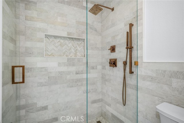 Detail Gallery Image 22 of 37 For 5473 Spanish Oak Ln #G,  Oak Park,  CA 91377 - 2 Beds | 2/1 Baths