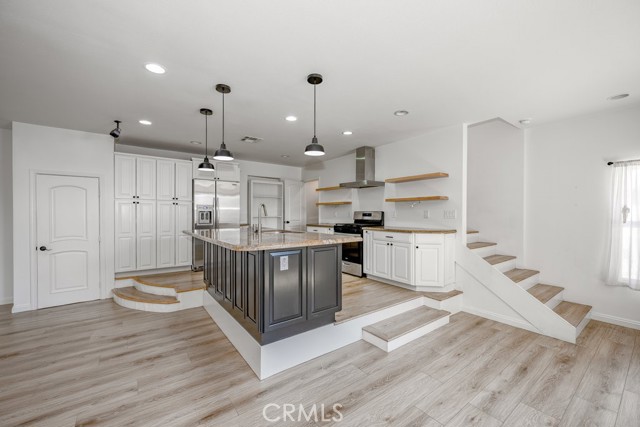 25252 Atwood Boulevard, Newhall CA: https://media.crmls.org/medias/9cecea92-fc3f-4a75-993d-4a9213818d85.jpg