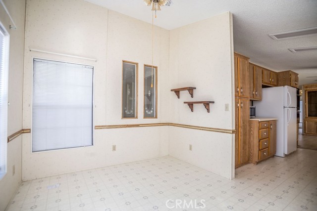 34854 Lyn Avenue, Hemet CA: https://media.crmls.org/medias/9ced1777-f6ae-4d41-8e50-2f537f732ce4.jpg