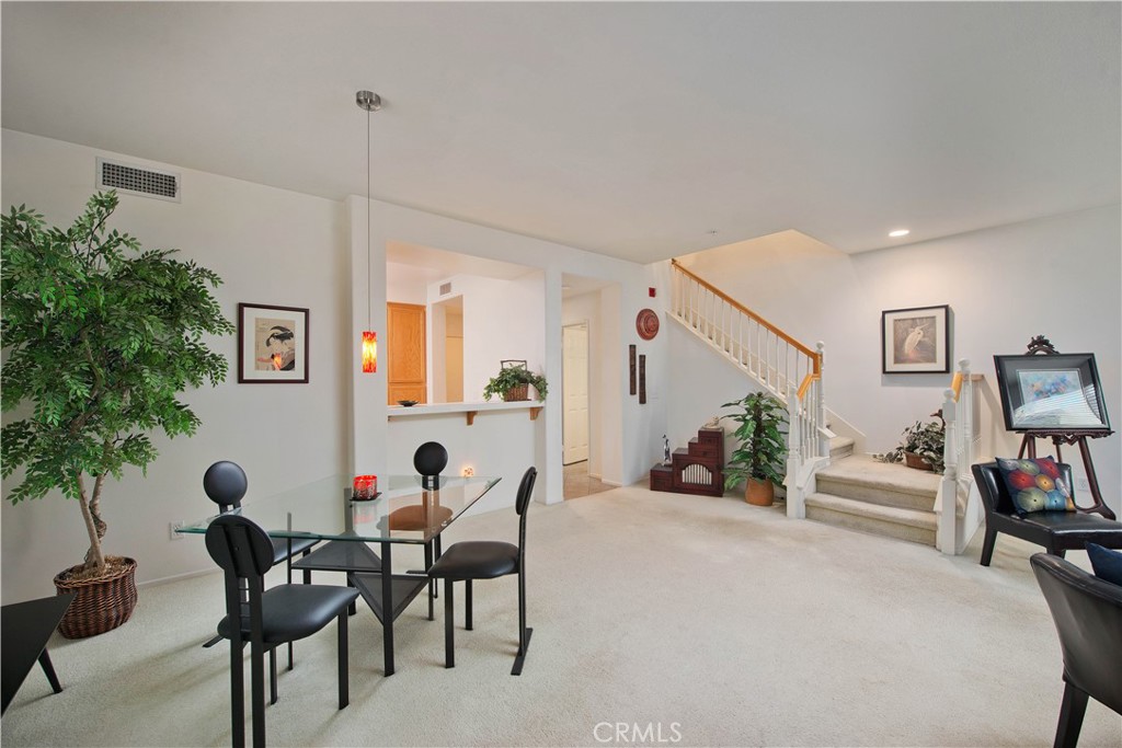 MLS #SR25219013 image #5