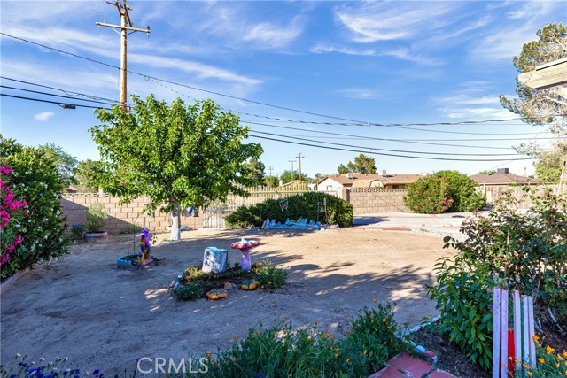 Detail Gallery Image 38 of 49 For 10331 N Loop Bld, California City,  CA 93505 - 3 Beds | 2 Baths