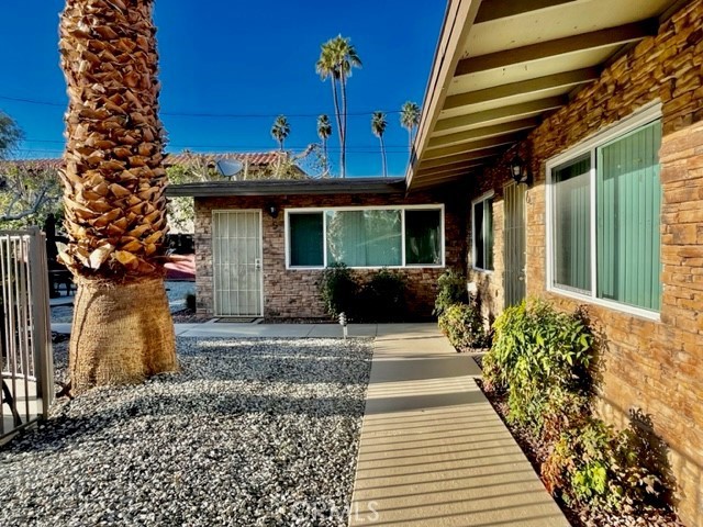 74402 Abronia, Palm Desert CA: https://media.crmls.org/medias/9ceebad3-84ee-45d3-a94b-79e09b3c937f.jpg