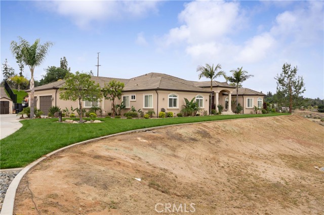 Detail Gallery Image 10 of 73 For 16905 Silver Star Ct, Riverside,  CA 92506 - 4 Beds | 4 Baths