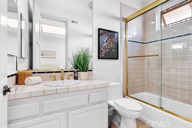 5 Marbella, Dana Point CA: https://media.crmls.org/medias/9cf018f1-2128-4085-87c8-f53bcfdb4e94.jpg