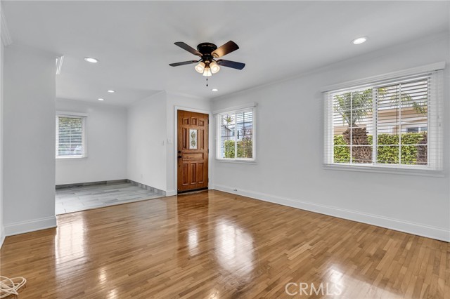 Detail Gallery Image 12 of 51 For 2213 Bataan Rd a,  Redondo Beach,  CA 90278 - 3 Beds | 2 Baths