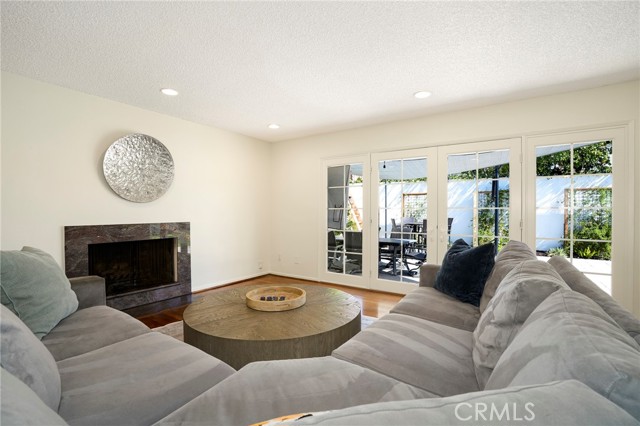 930 Larker Avenue photo 8