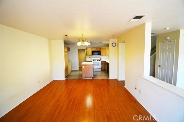 Detail Gallery Image 7 of 26 For 7386 Greenhaven Ave #40, Rancho Cucamonga,  CA 91730 - 3 Beds | 2 Baths