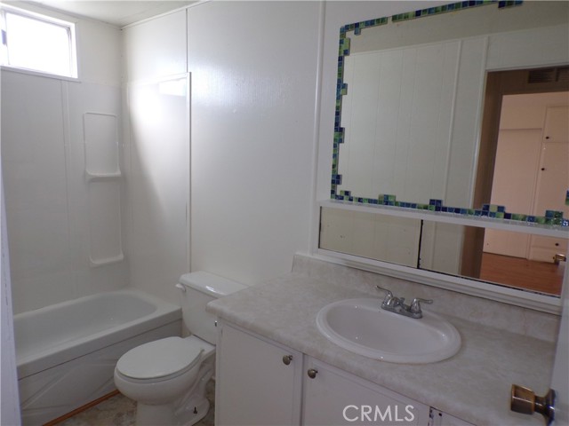 Detail Gallery Image 9 of 12 For 12710 3rd St #4,  Yucaipa,  CA 92399 - 2 Beds | 1 Baths