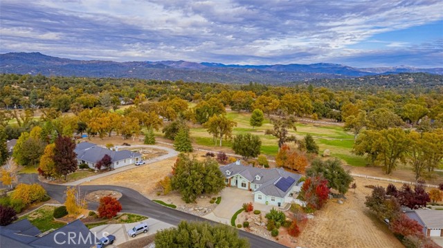 Detail Gallery Image 2 of 69 For 41313 Singing Hills Cir, Ahwahnee,  CA 93601 - 3 Beds | 2/1 Baths